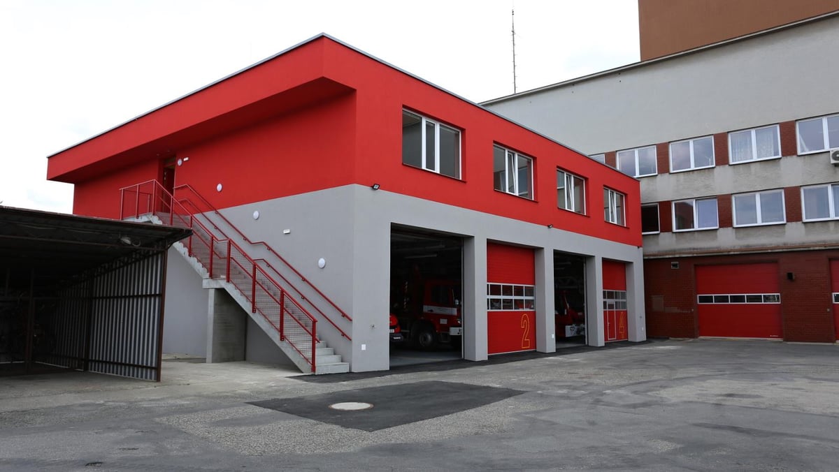 Tábor | Požární stanice přístavba garážových stání a zázemí