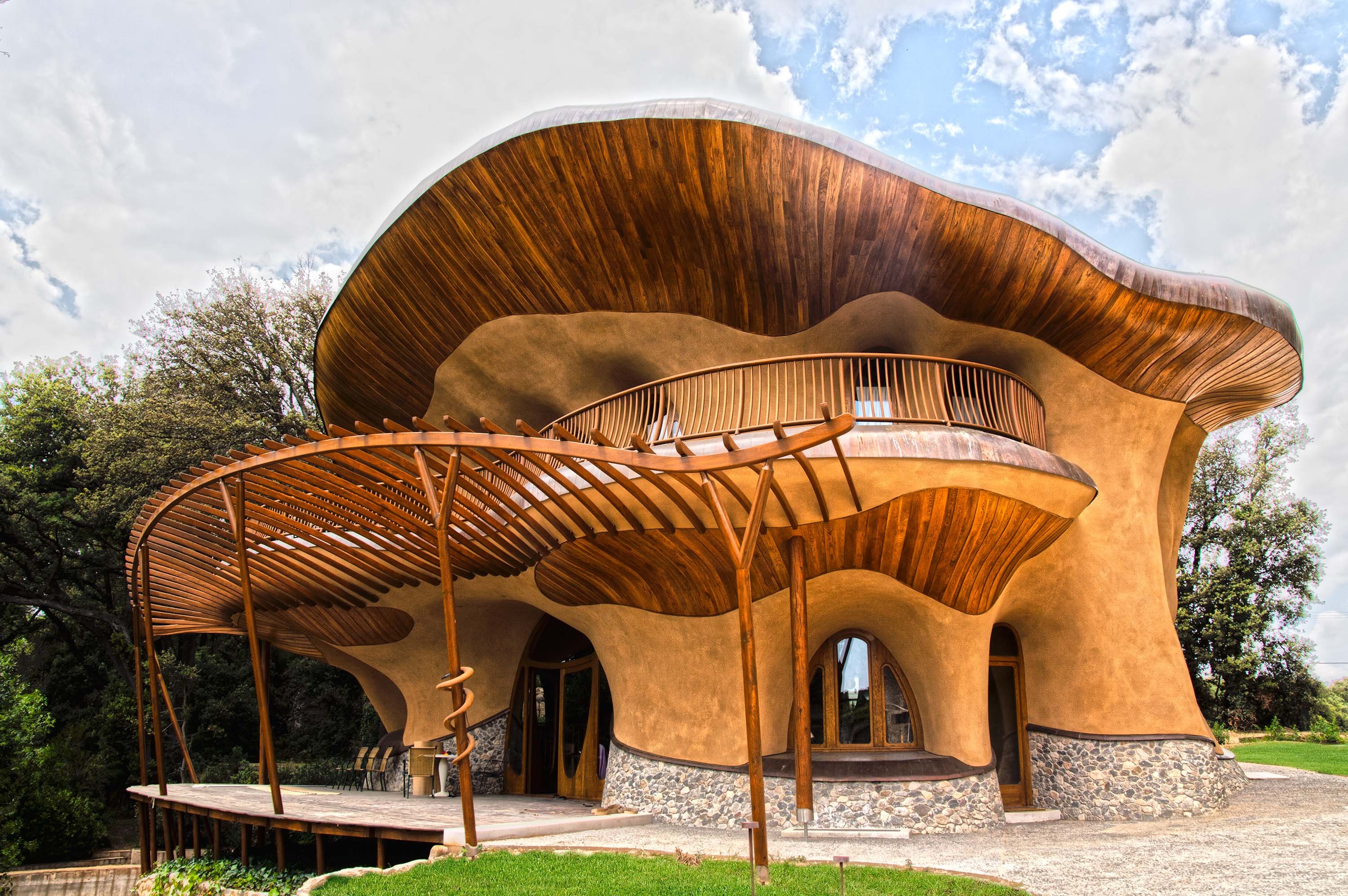 Organicky tvarovaná vila, Španělsko
